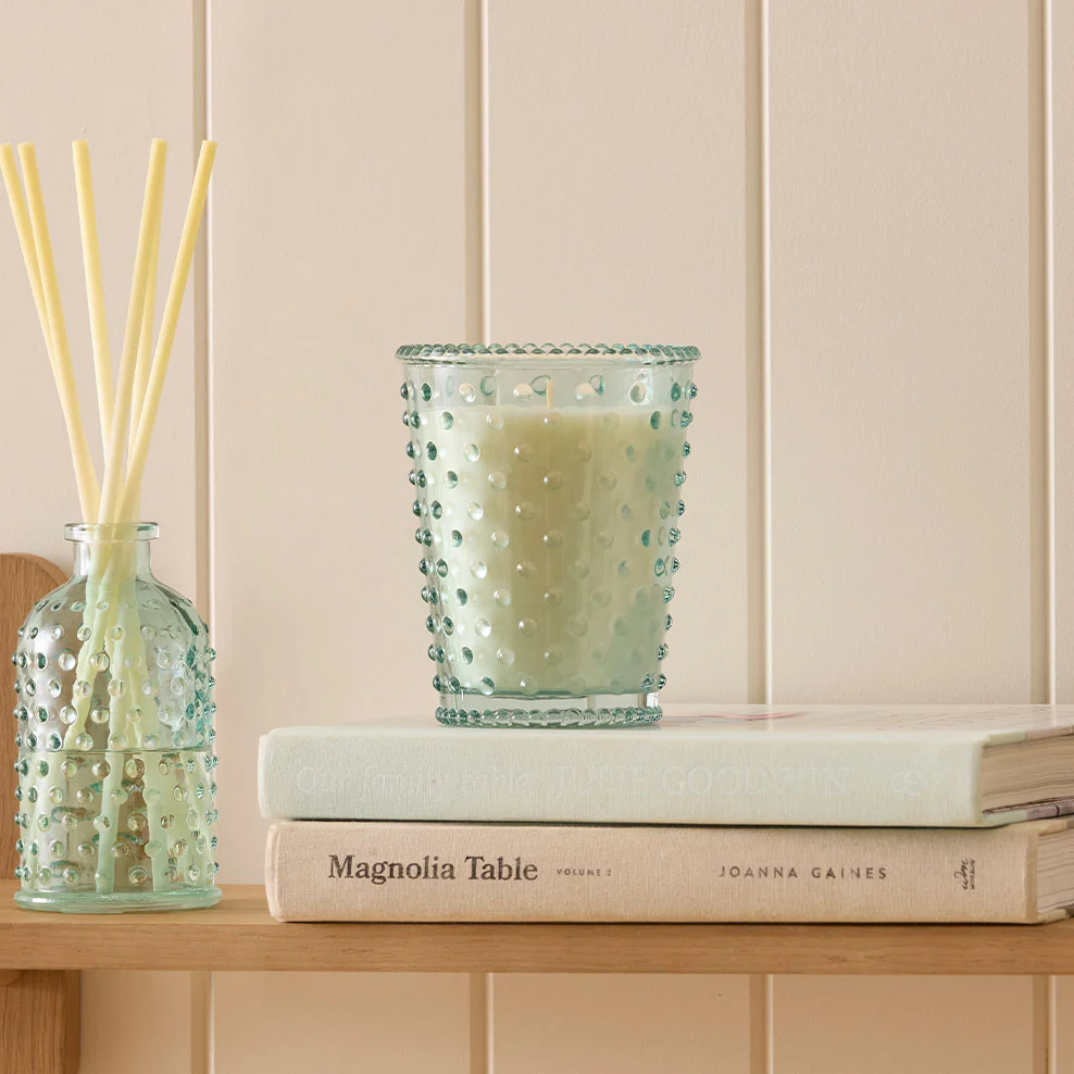 Adairs Zaha Coconut & Lime Candle - Image 2