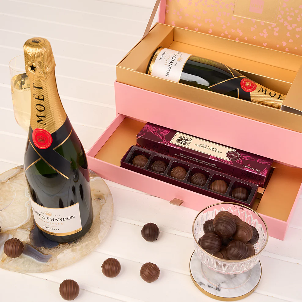 Blush & Gold Moet Chocolate Celebration Gift Box - Image 4