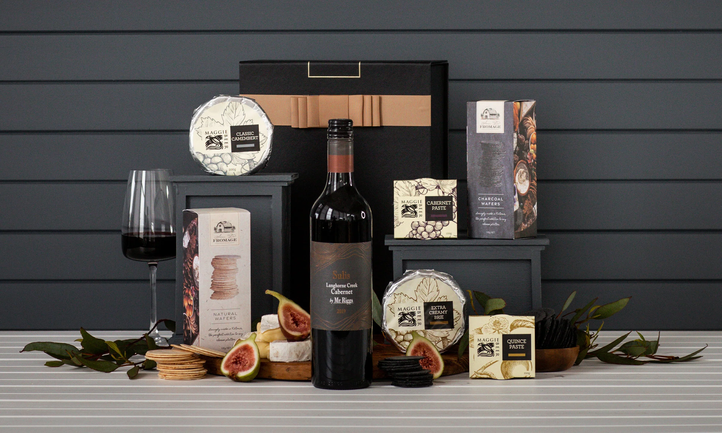 Classic Red Wine & Cheese Hamper