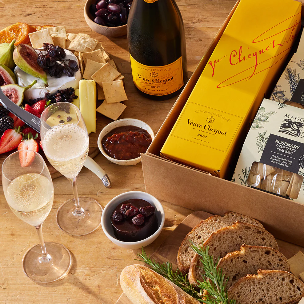 Gourmet Entertaining Hamper With Clicquot - Image 2