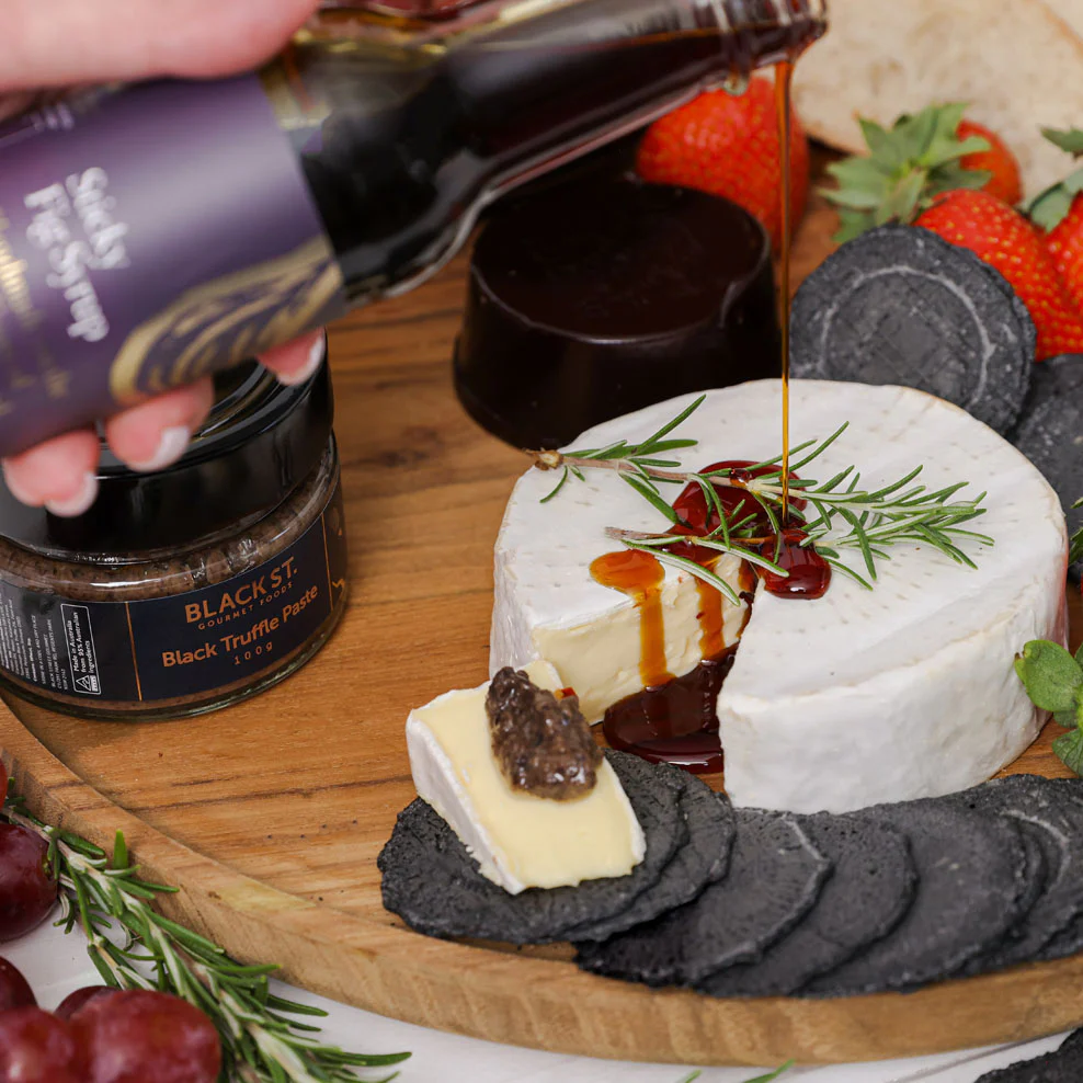 Gourmet Foodies Keepsake box with Barossa Shiraz - Image 6