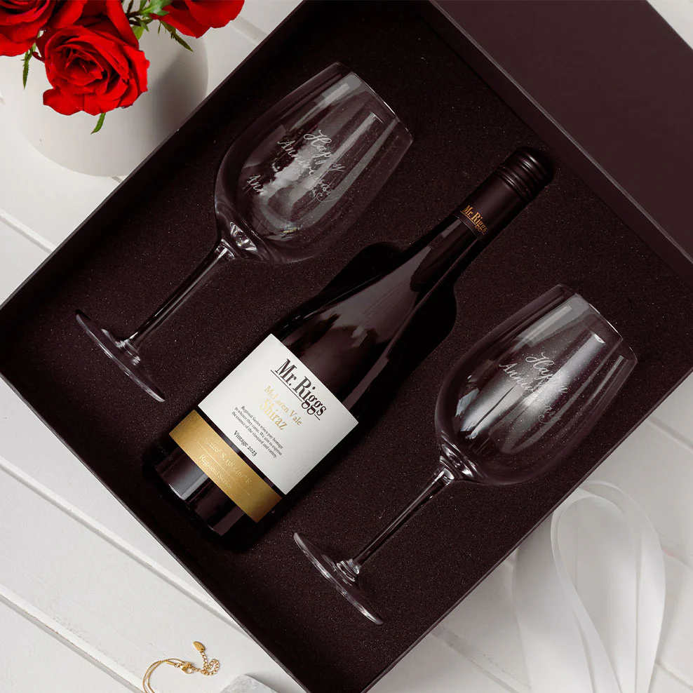 Happy Anniversary Red Wine Gift Box - Image 4