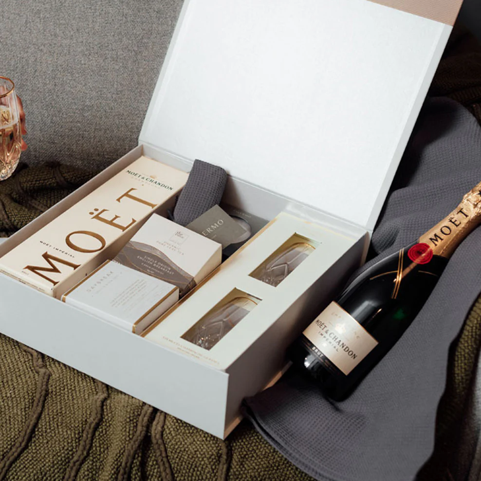 Indulgent Home Essentials with Moët Hamper - Image 2