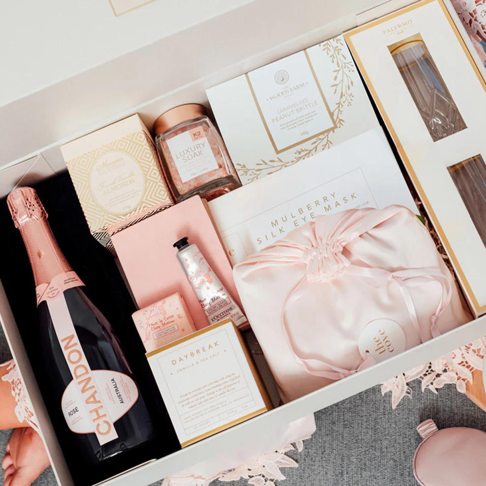 L'Occitane Rejuvenate & Pamper with Chandon Rosé Hamper - Image 2