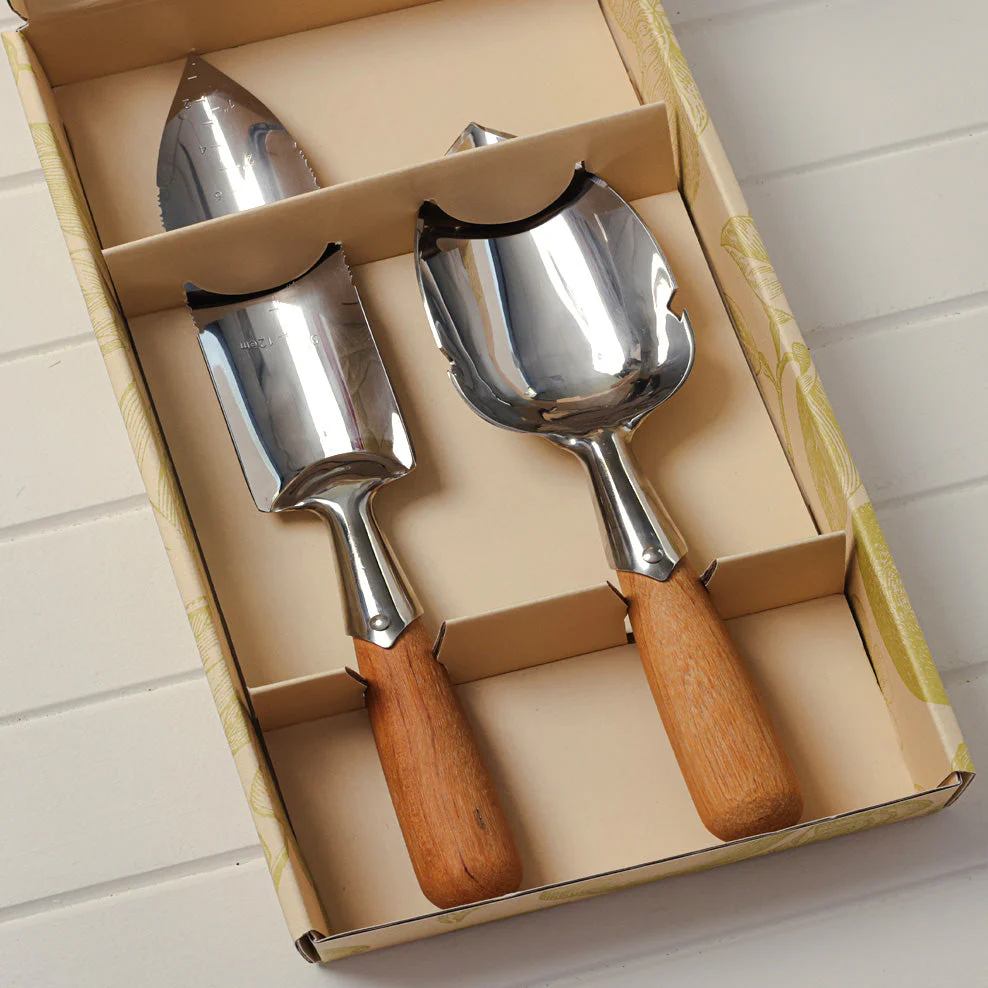 Maggie Beer Gardening Tool Set  -  Spade & Trowel - Image 2