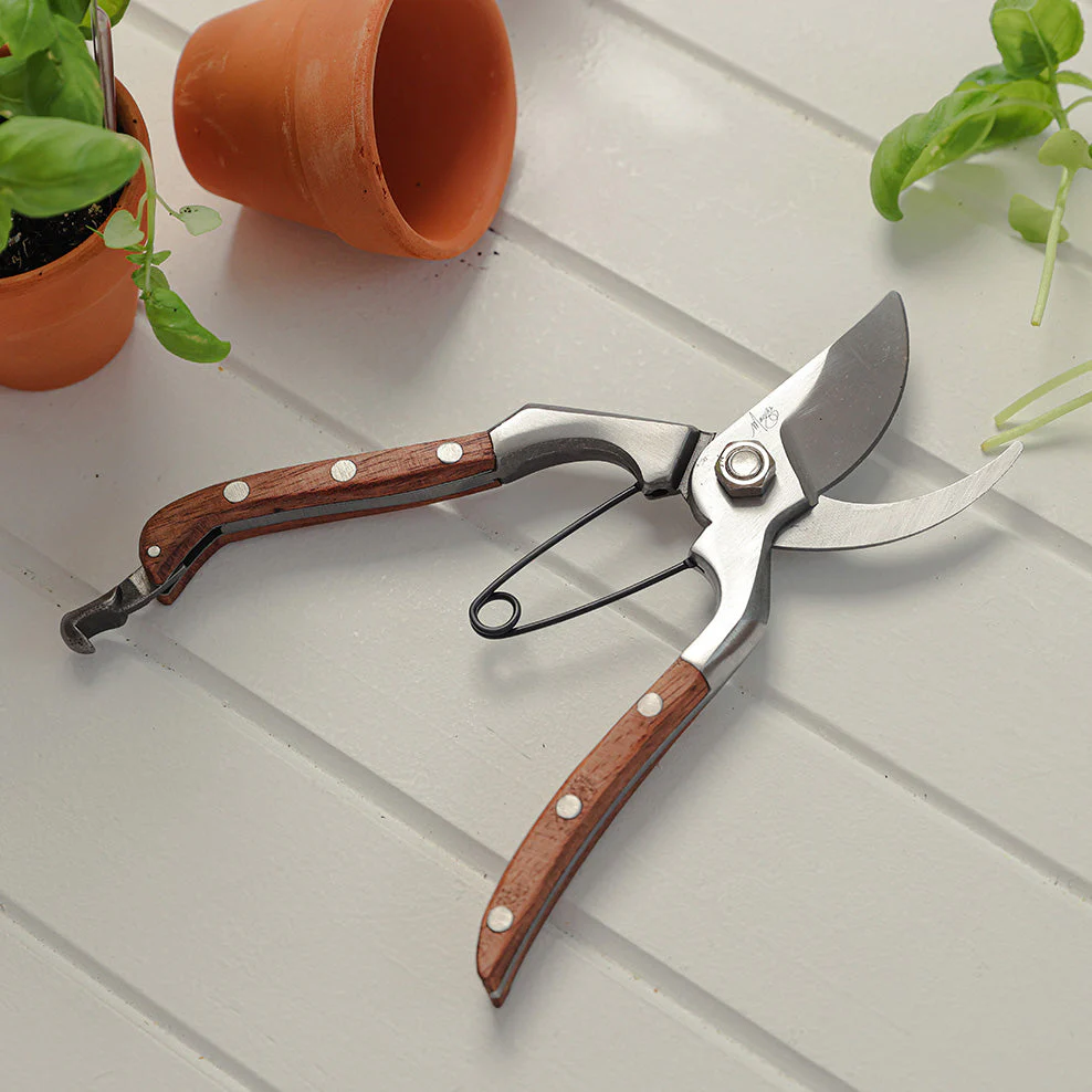 Maggie Beer Pruning Secateurs 200mm - Image 5