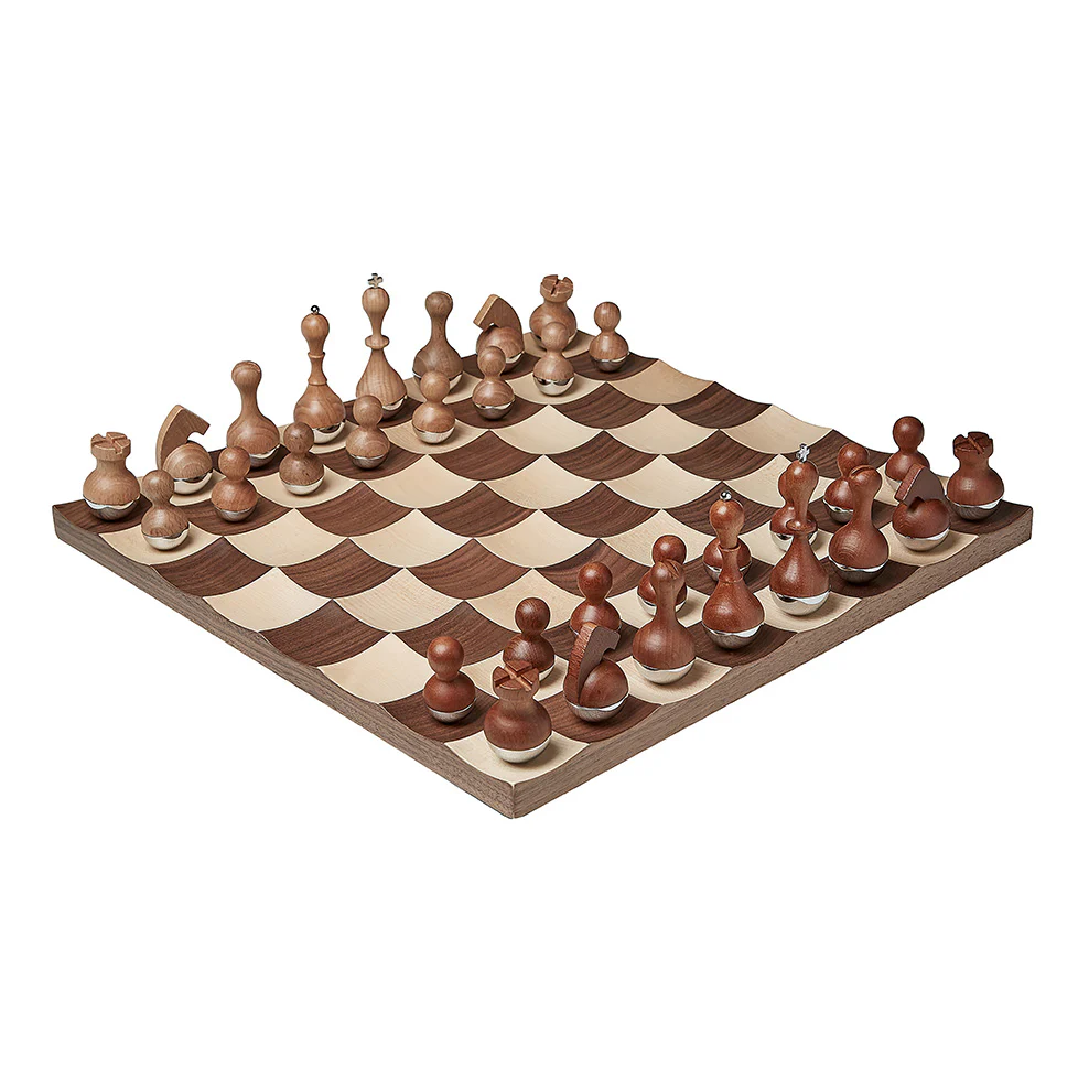 Maple & Walnut Wobble Chess - Image 3