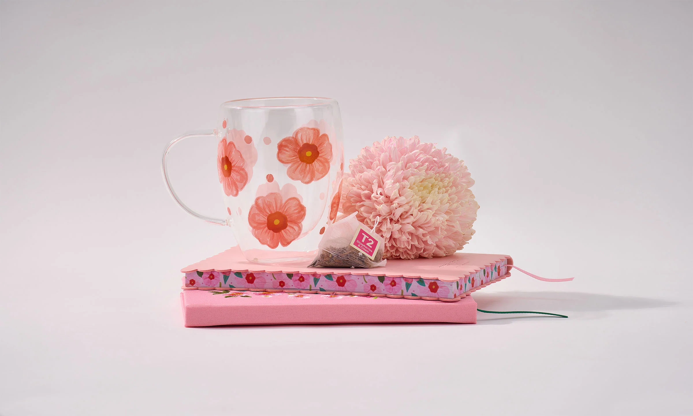 Meadow Blush Glass Mug