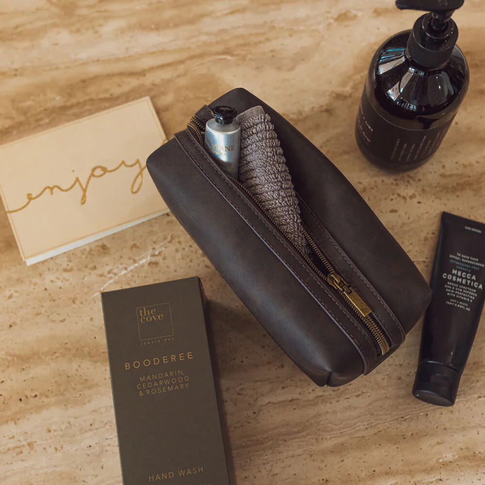 Men's Cocoa Brown Toiletries Bag - Image 3