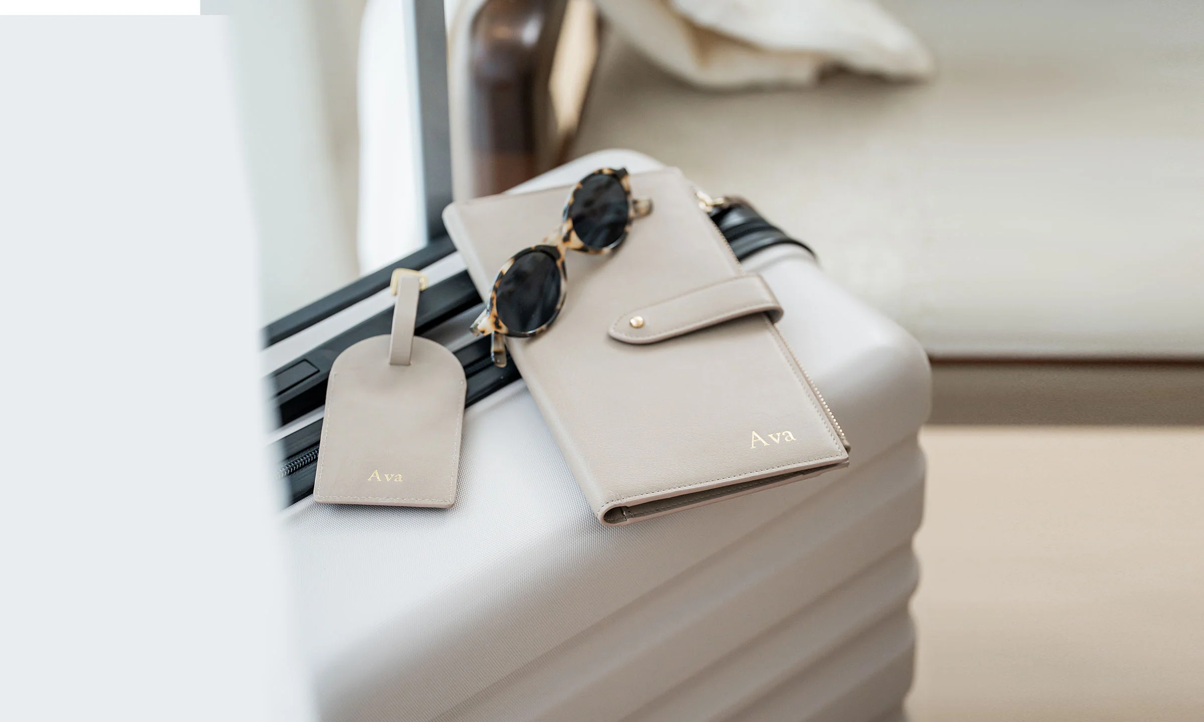 Personalised Leather Deluxe Travel Set - Mocha