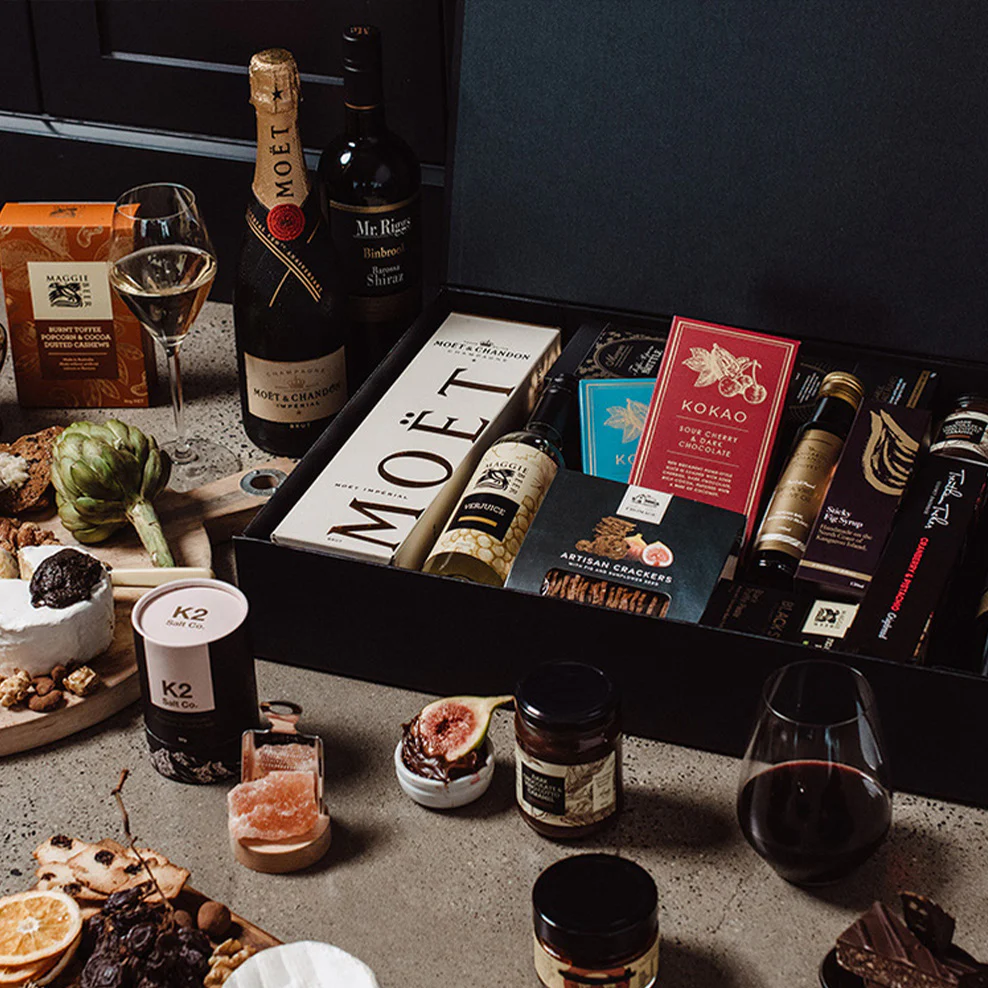 Pure Gold Luxury Foodies Hamper - Image 2