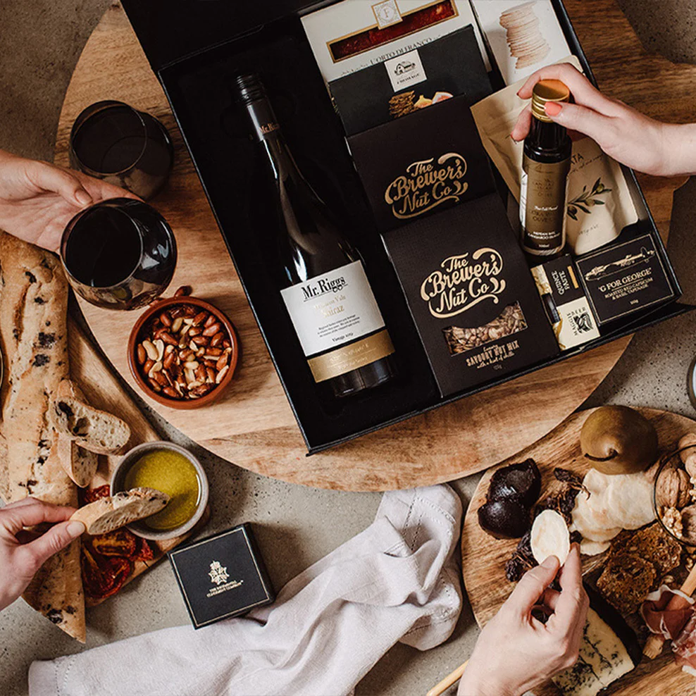 Red Wine & Nibbles Hamper - Image 3