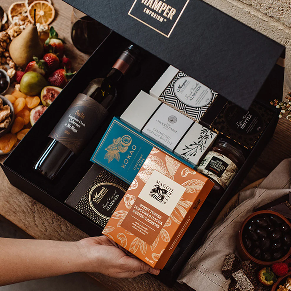 Red Wine & Sweet Bites Hamper - Image 2
