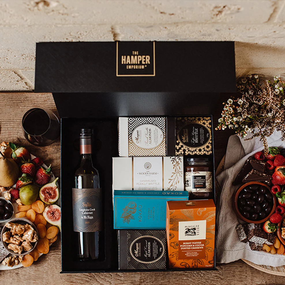 Red Wine & Sweet Bites Hamper - Image 4