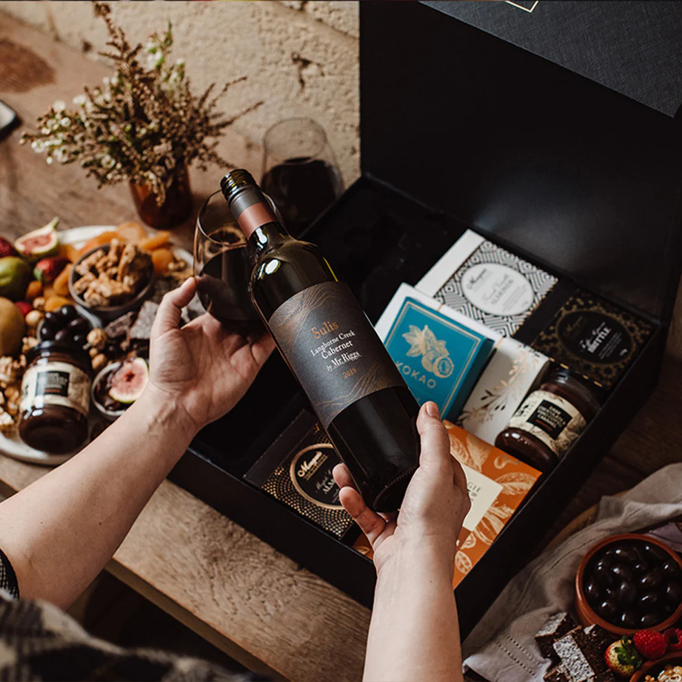 Red Wine & Sweet Bites Hamper - Image 5