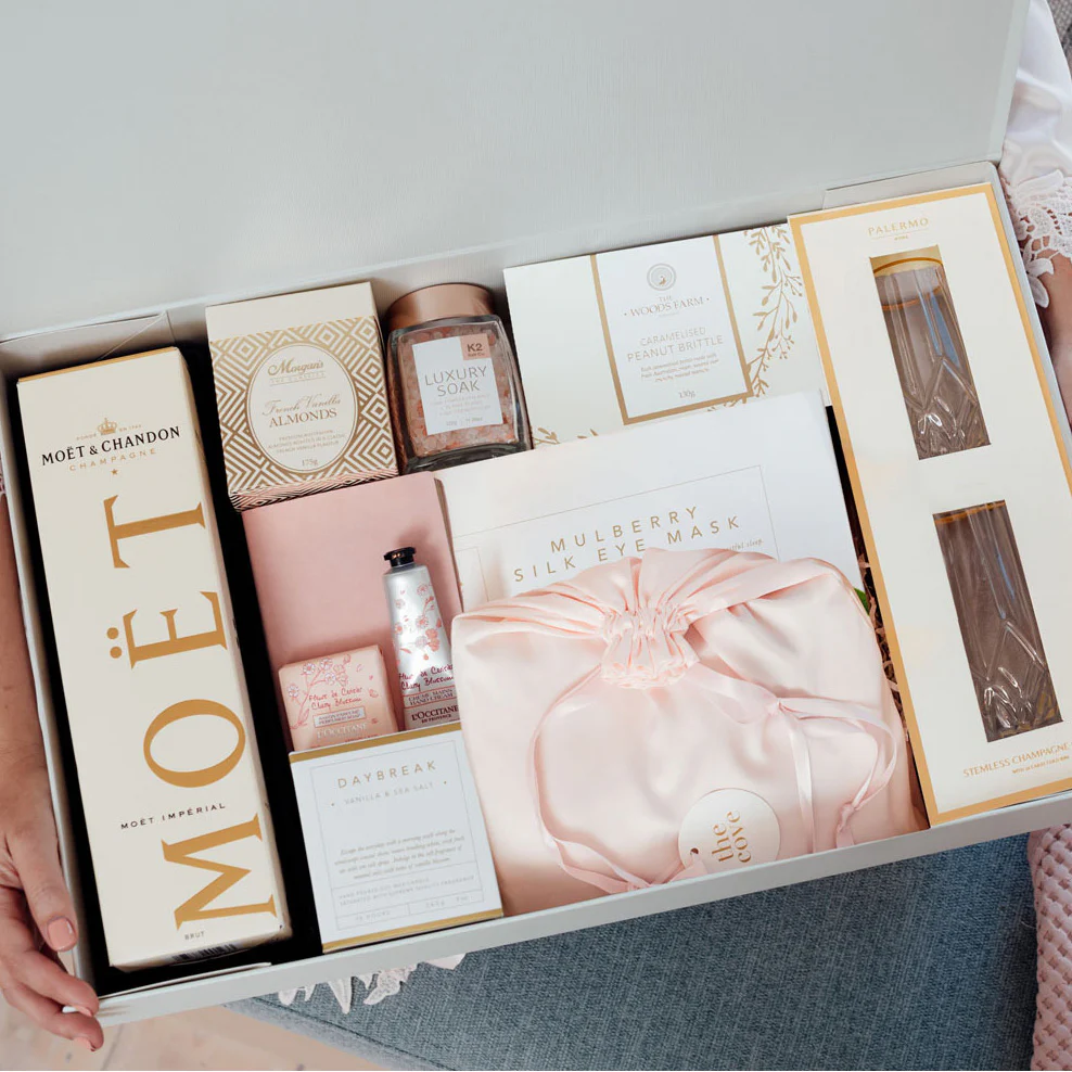 Rejuvenate & Pamper with Moët Hamper with Glasses - Image 2