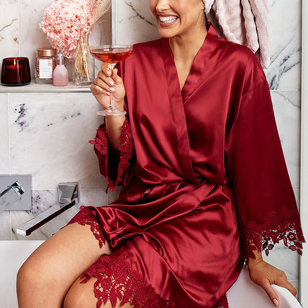 L'Occitane Rejuvenate & Pamper with Chandon Rosé Hamper - Image 3