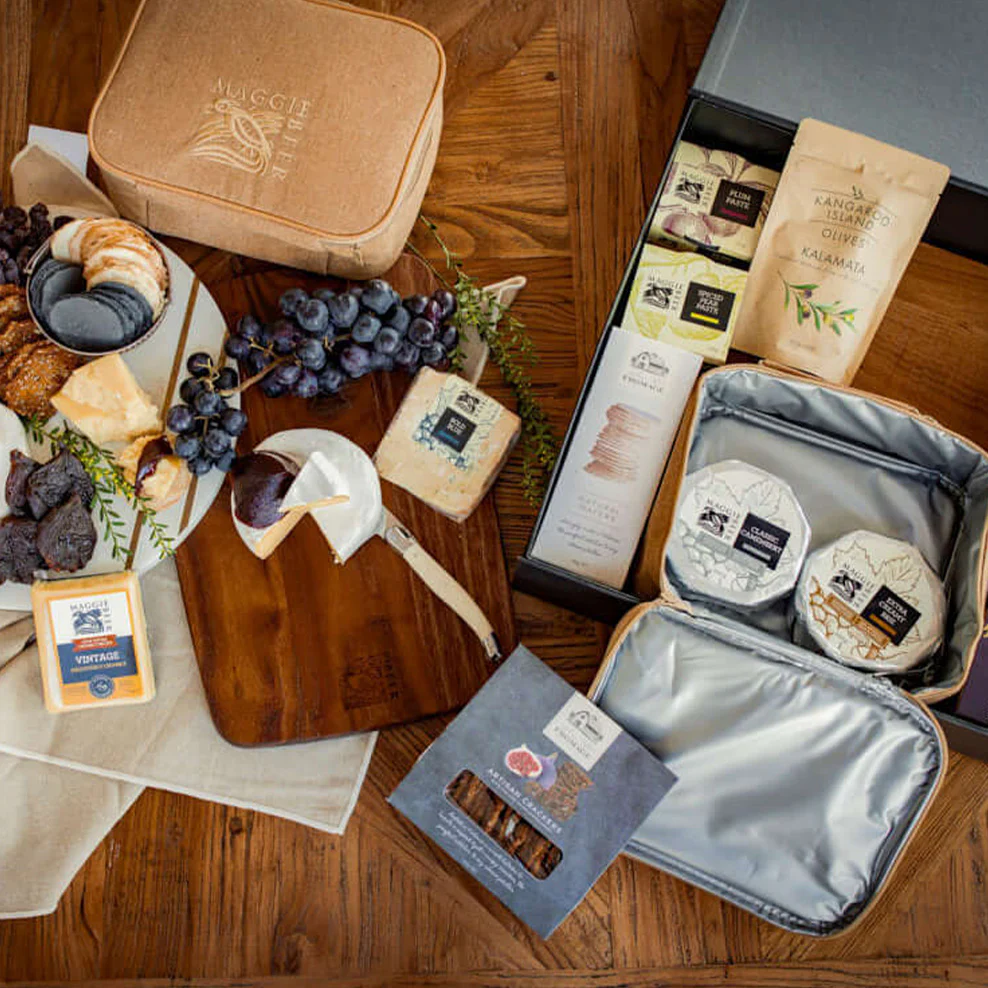 The Complete Cheeseboard Hamper - Image 4