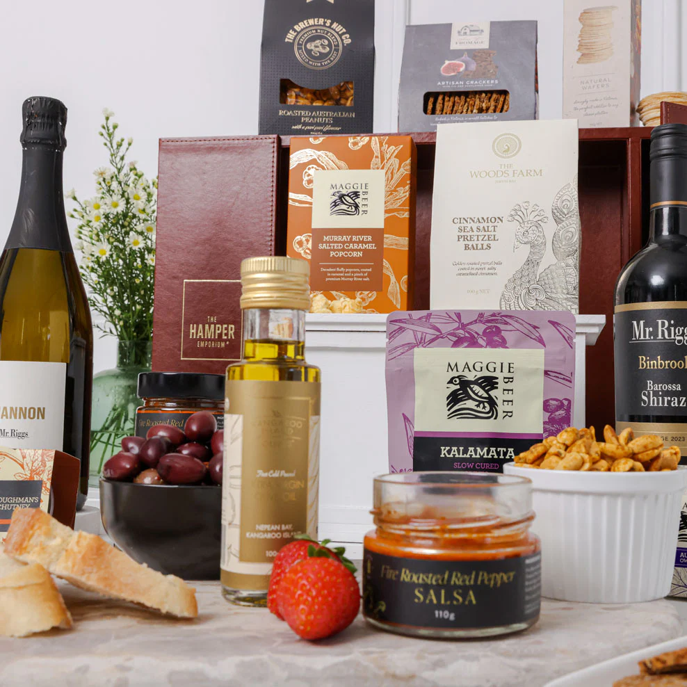 The Ultimate Foodies Celebration Keepsake Box with Shiraz & Sparkling Wine - Image 6