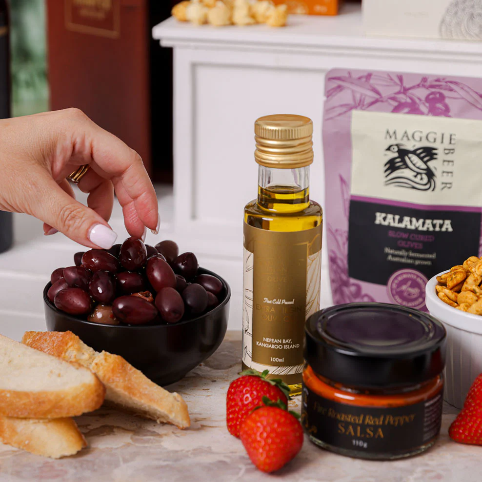 The Ultimate Foodies Celebration Keepsake Box with Shiraz & Sparkling Wine - Image 8