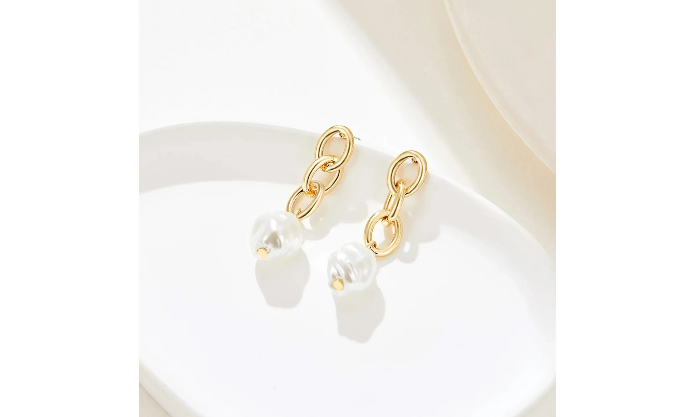 Tribute Baroque Pearl Earrings - Gold